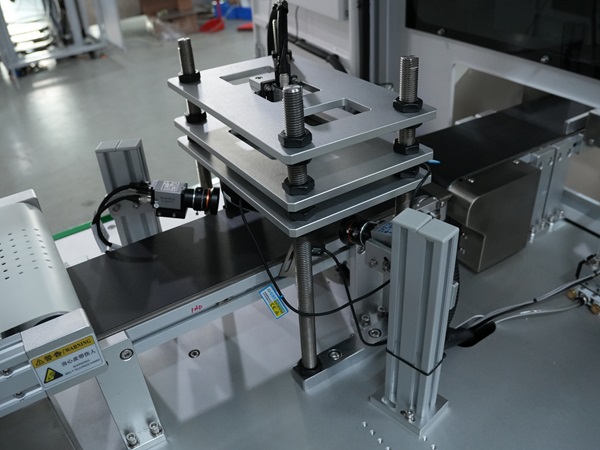 電池極柱視覺檢測(cè)設(shè)備,電池視覺檢測(cè)設(shè)備,視覺檢測(cè)設(shè)備